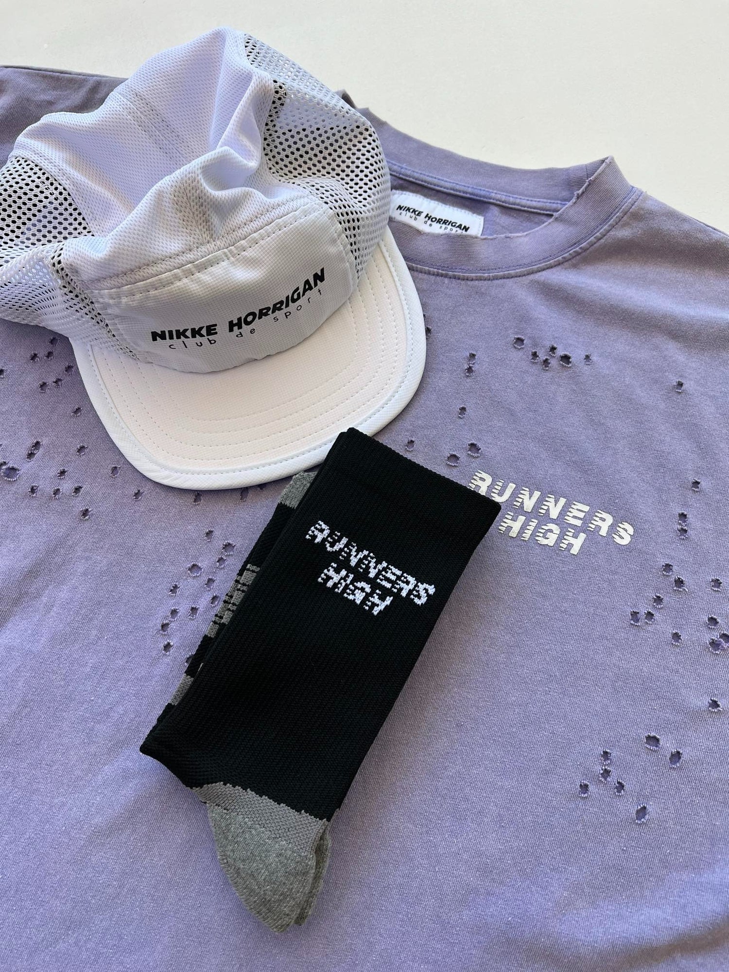 Runners Cap + Runners High Tee & Socks